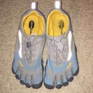 Vibram FiveFingers - Women’s 37 - W356